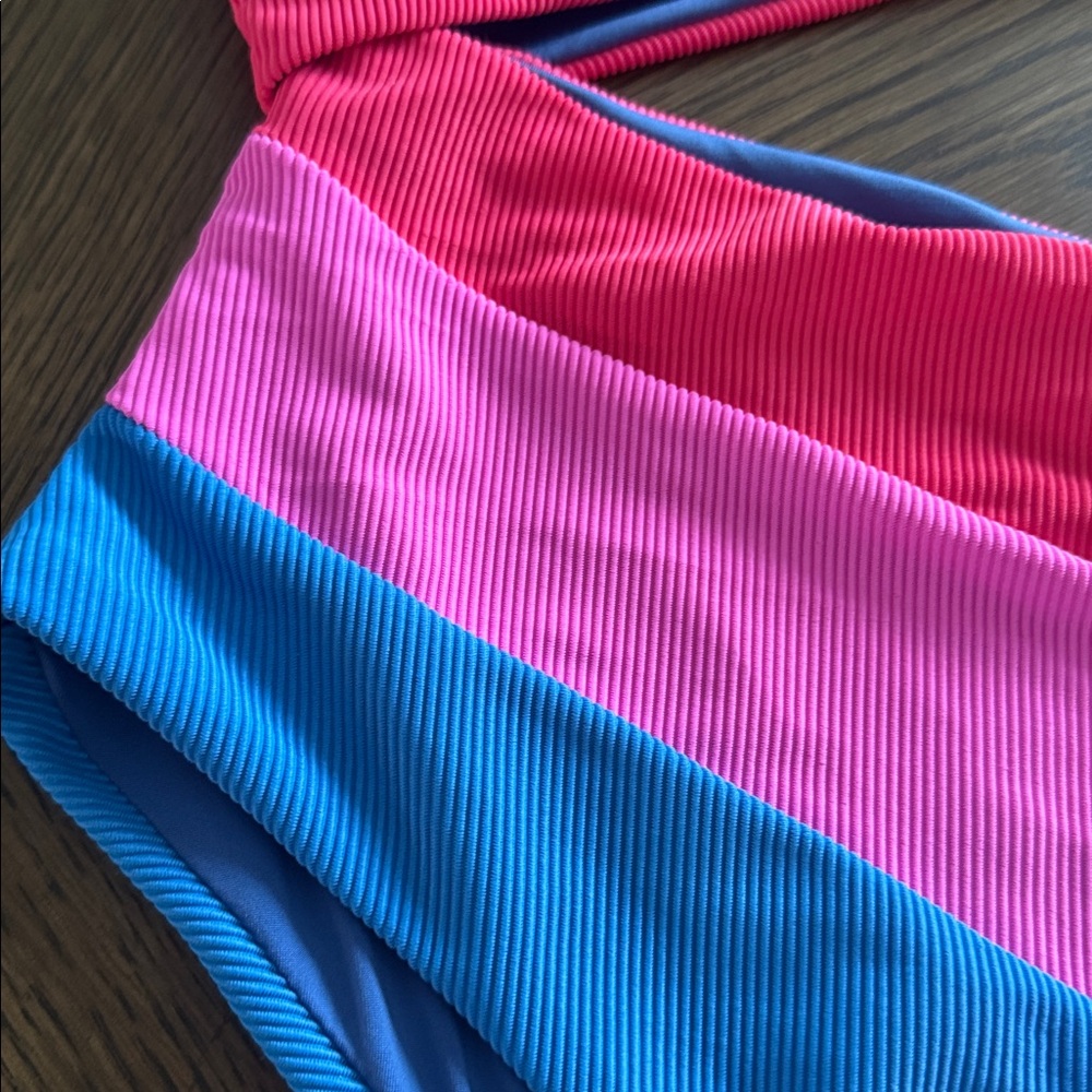 Beach Riot Joyce One Piece Fuchsia Red Neon Pink, Size Medium, $168 - Picture 7 of 9